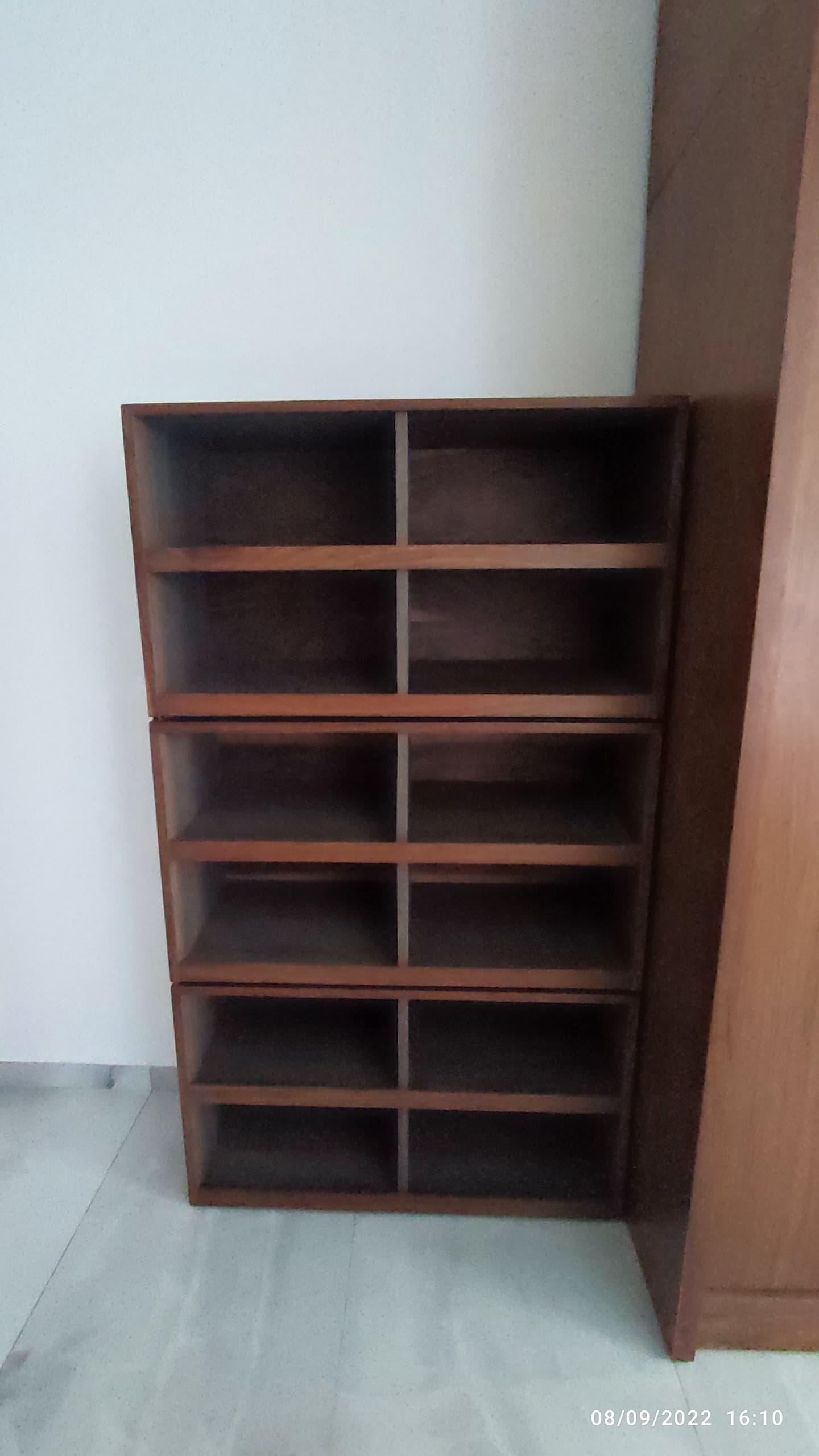 Placard de trois, quatre battants